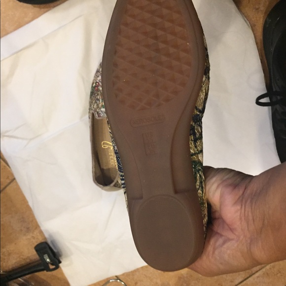 New. Aerosols stitchn Turn embroider  shoes. - Picture 6 of 8